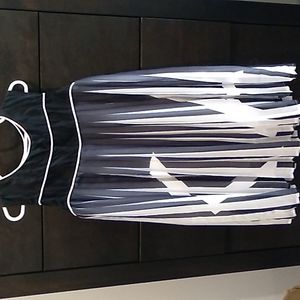 Karl Lagerfeld  size 6 little girls white and black pleated logo dress